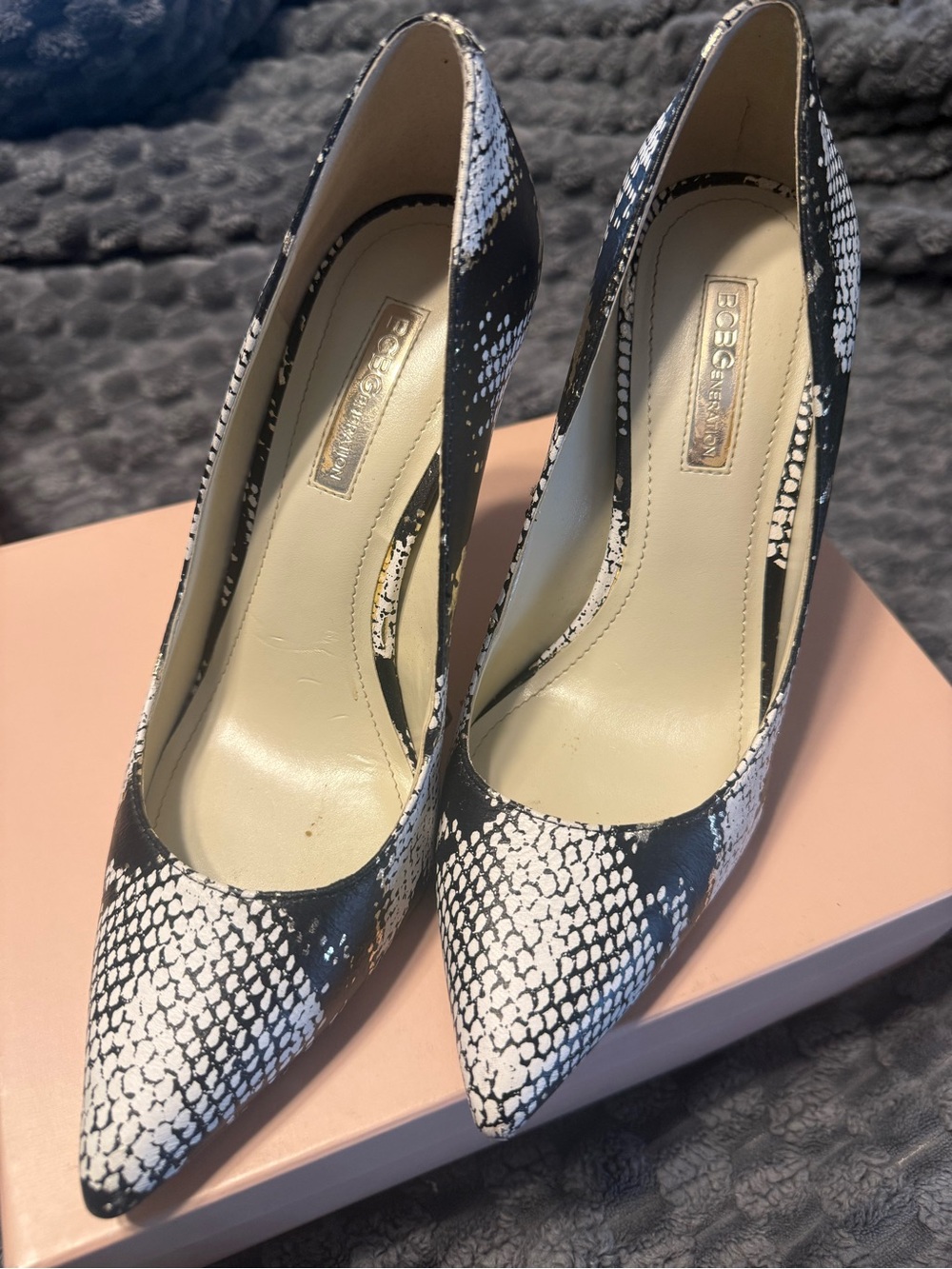 BCBG pumps